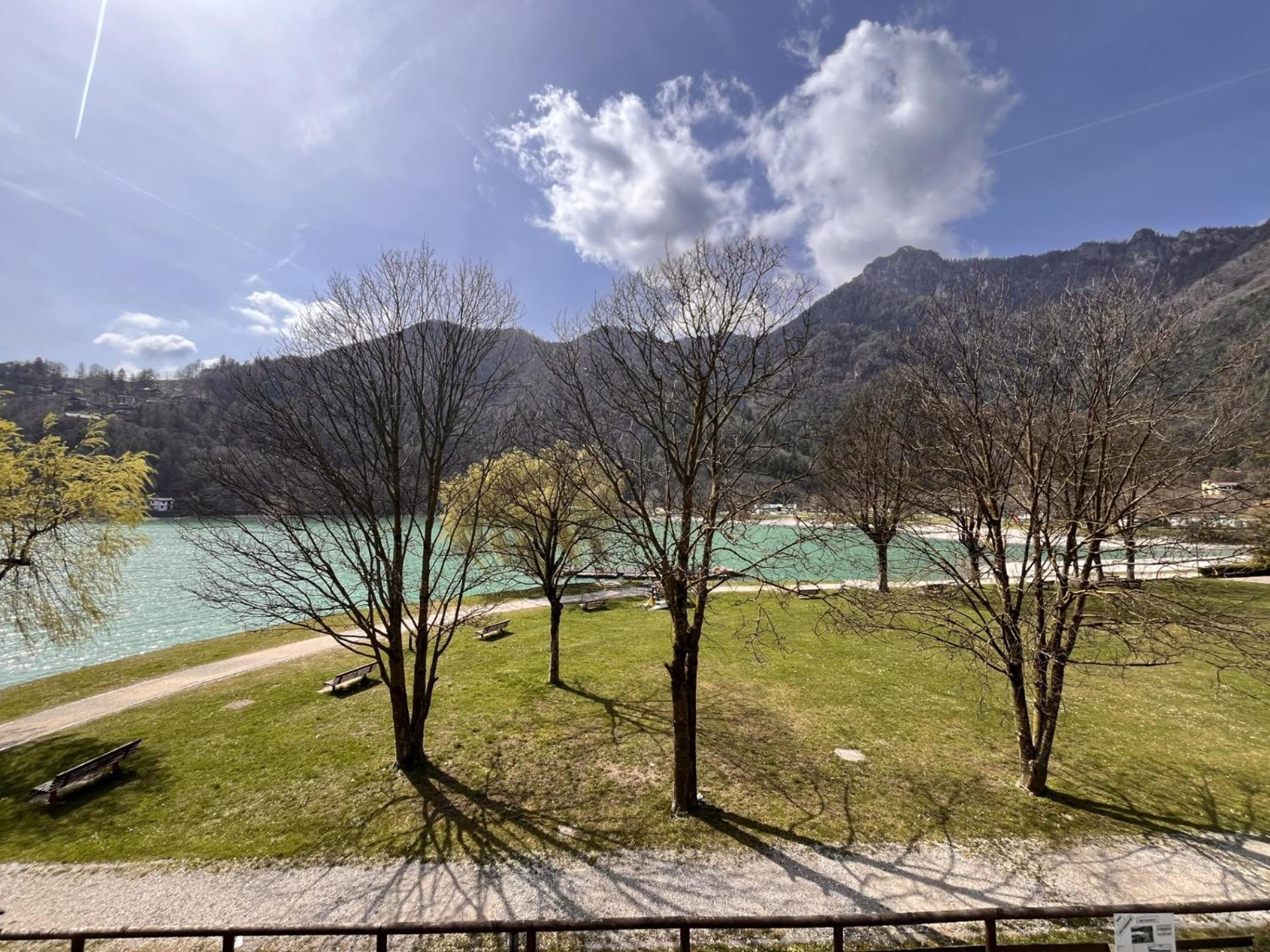 Hotel Lido Pieve Di Ledro Exterior foto